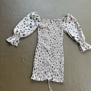 Love Tree Mini Casual Summer Cream and Black Ruffle Stretch Dress  Size  S